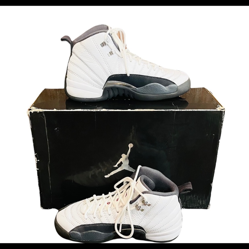 Air Jordan 12 retro dark gray 👟